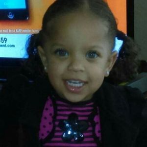 Meet your Posher, Saundra